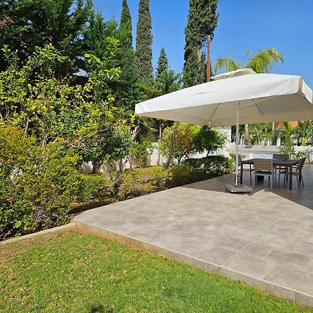 Family Home Protaras Bagian luar foto