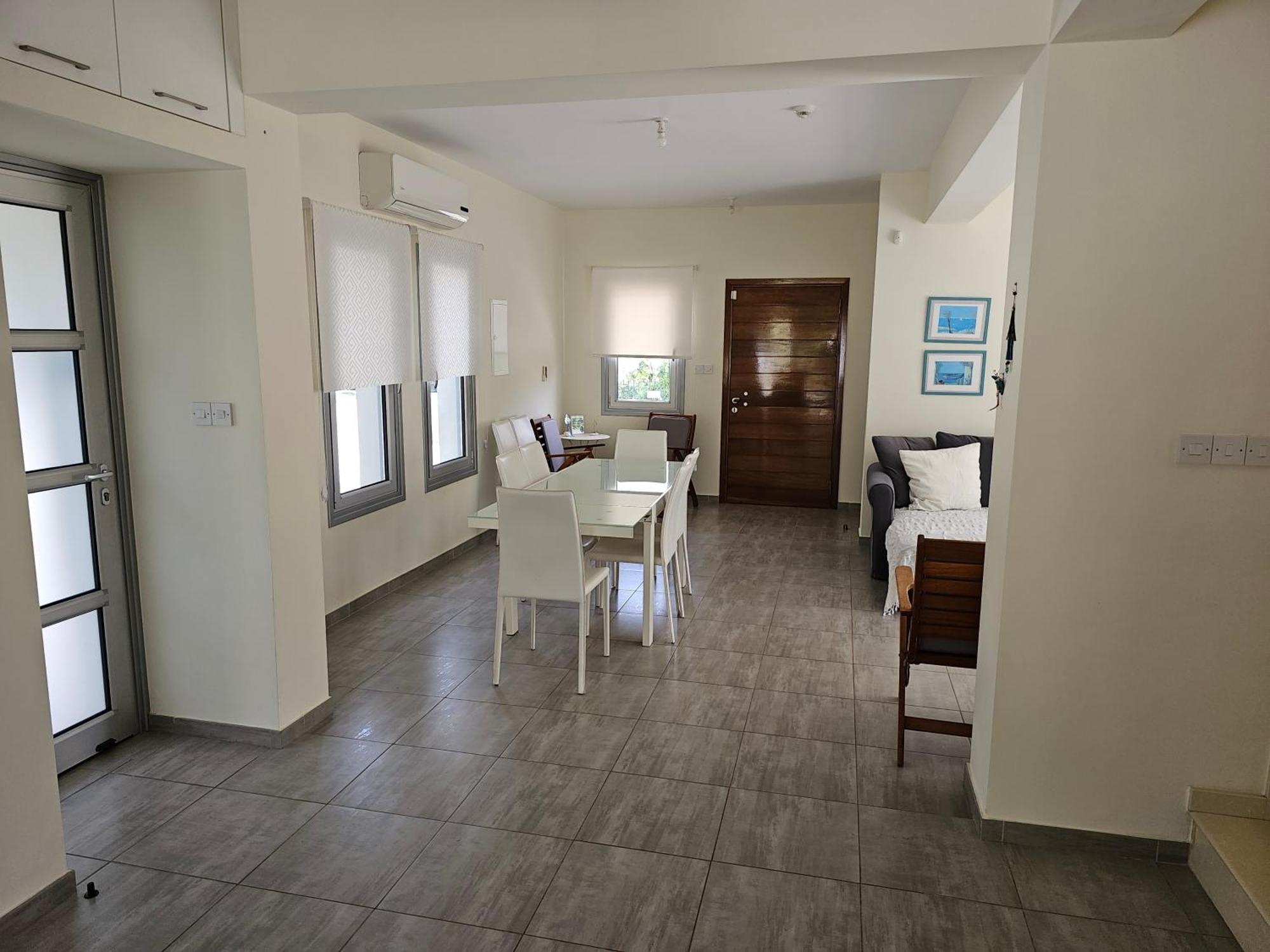 Family Home Protaras Bagian luar foto