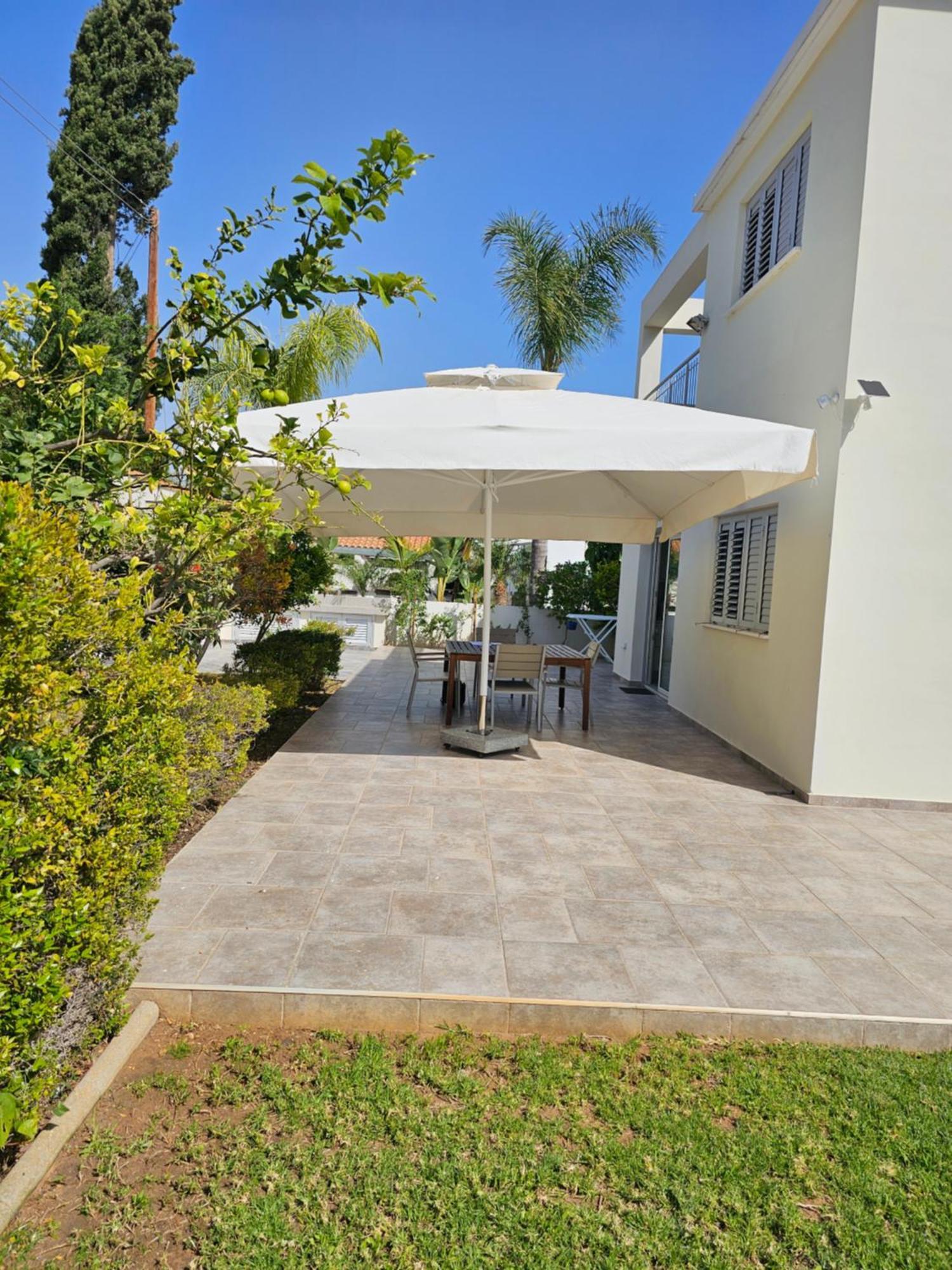 Family Home Protaras Bagian luar foto