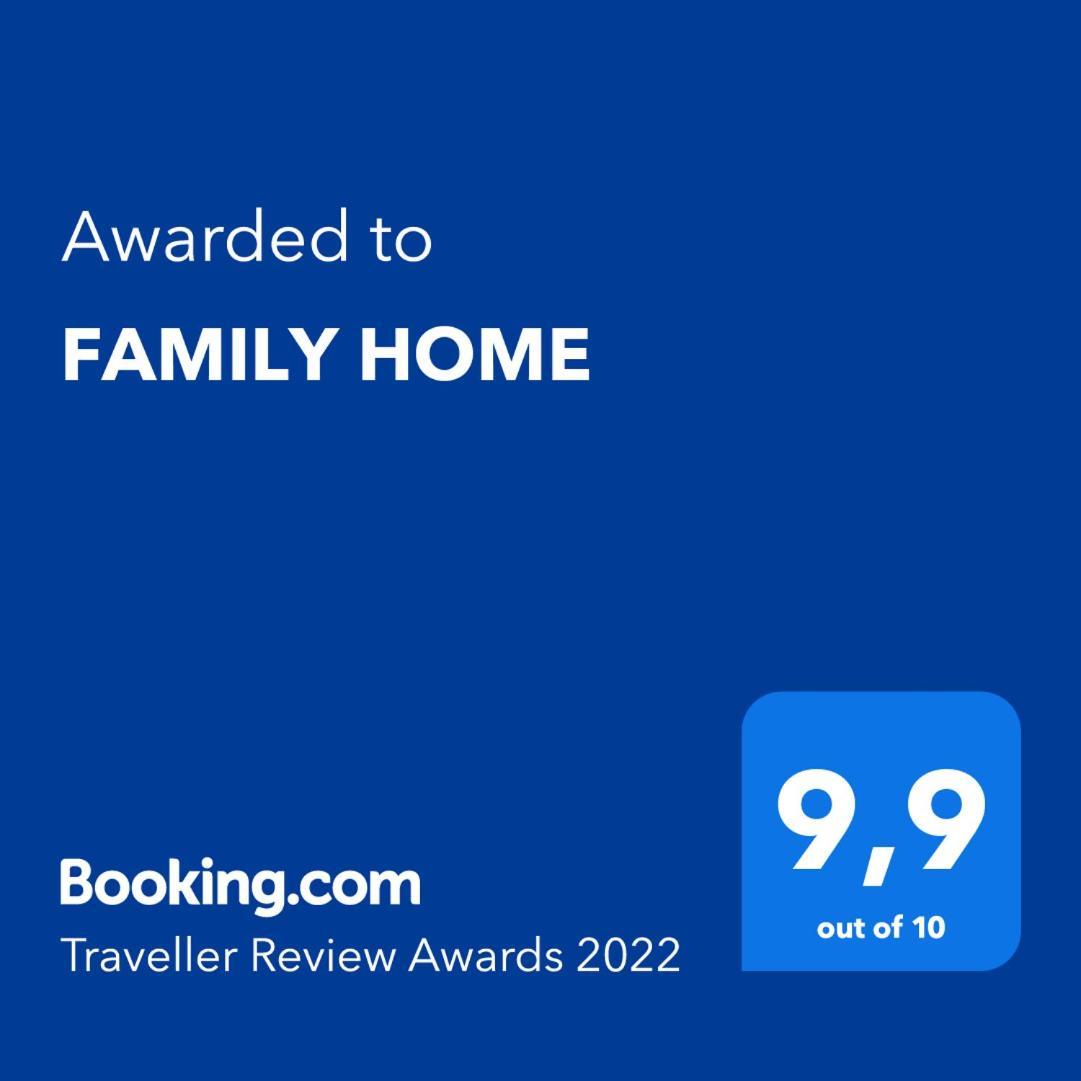 Family Home Protaras Bagian luar foto