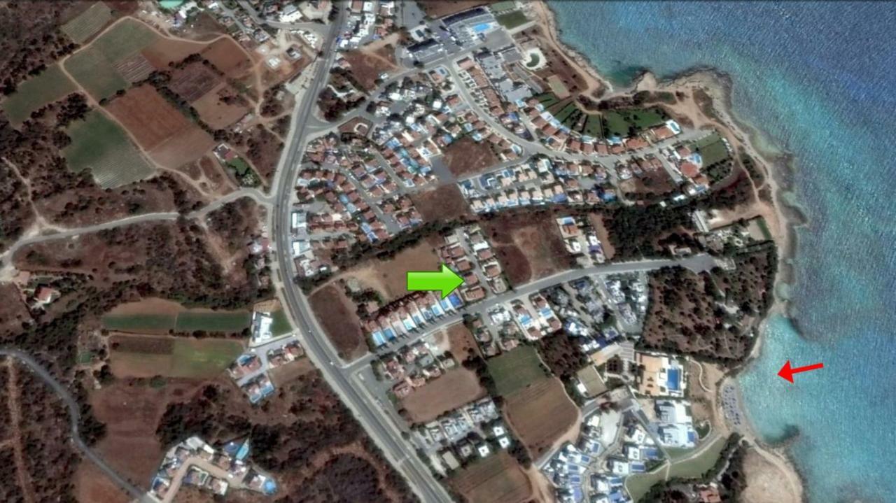 Family Home Protaras Bagian luar foto